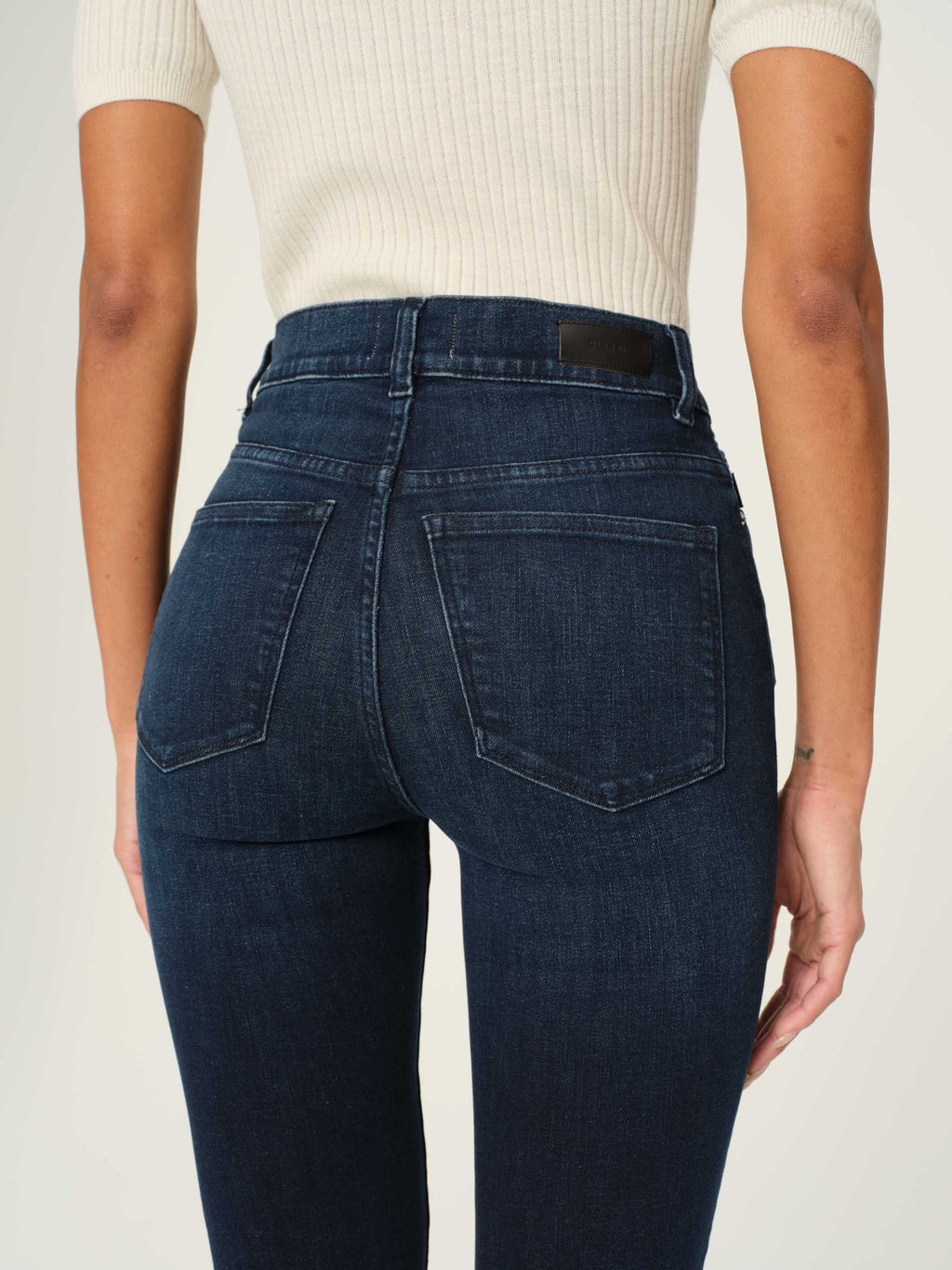 Halle Straight High Rise Instasculpt Jeans