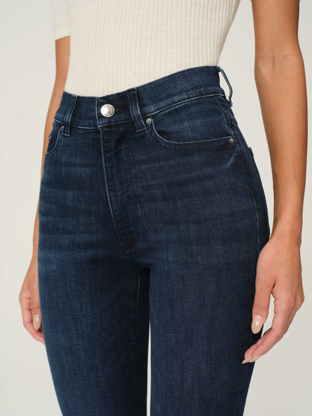 Halle Straight High Rise Instasculpt Jeans