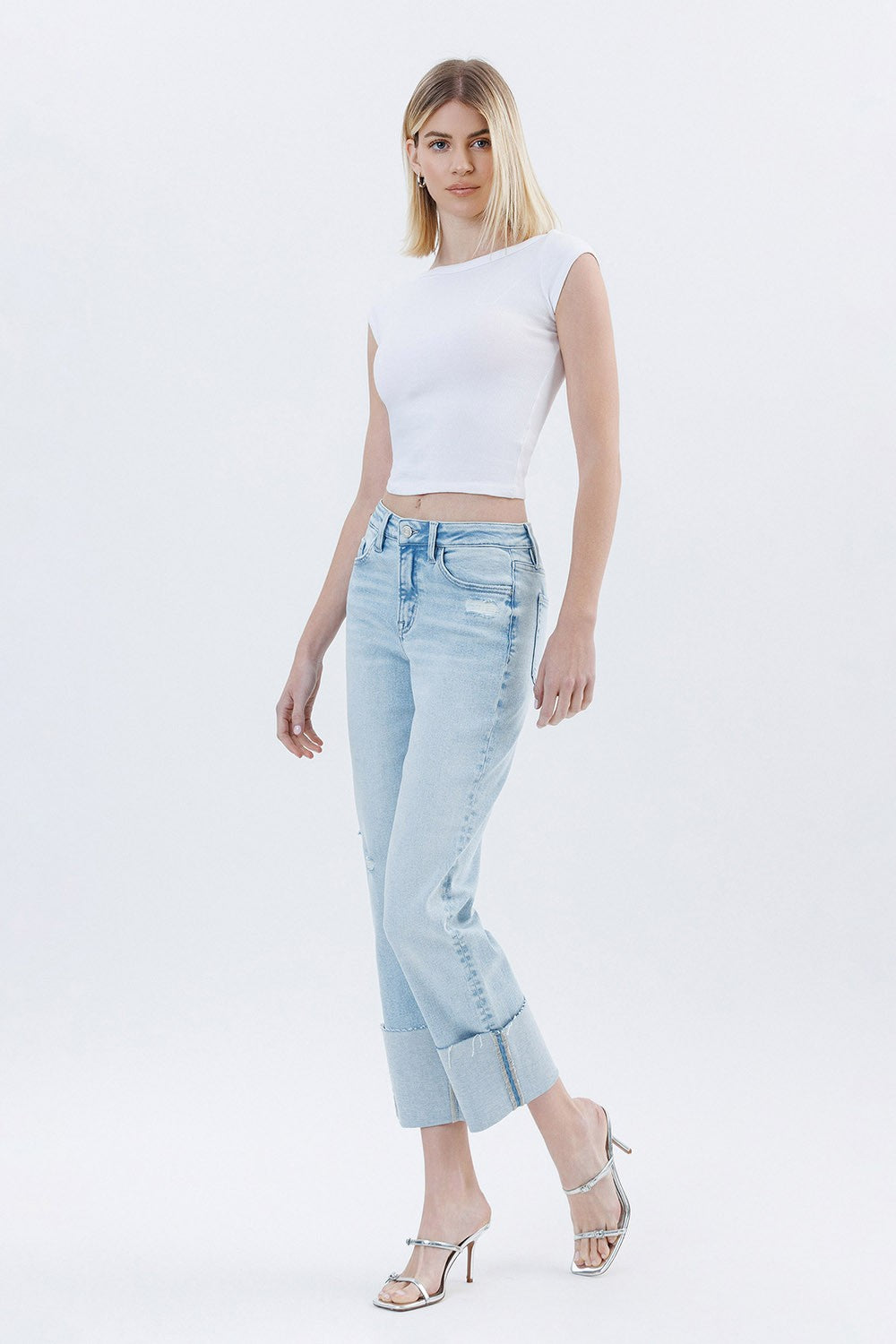 Wowed Cropped Straight Jean