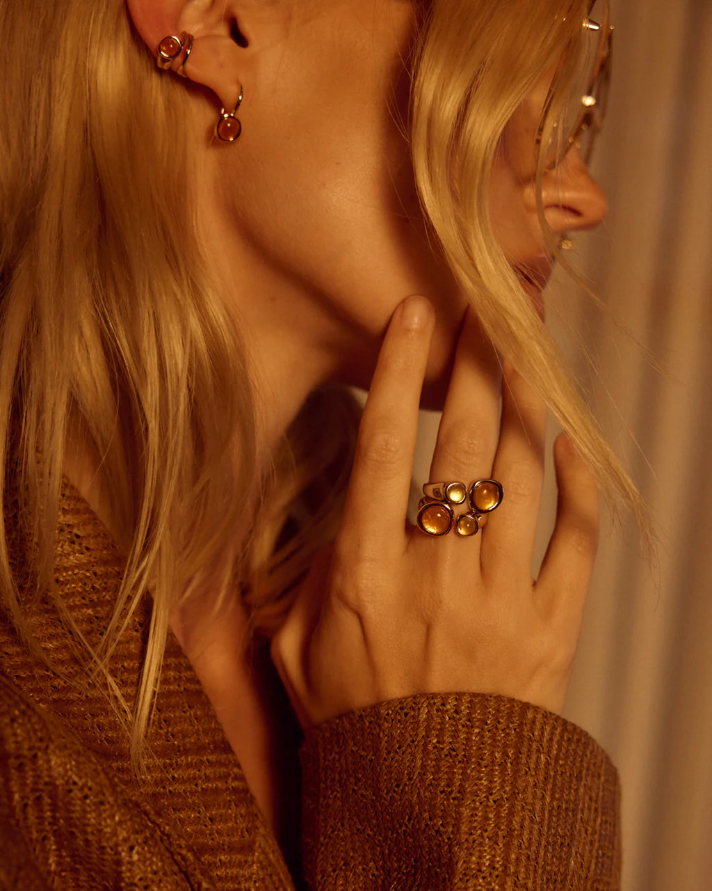 The Honey Resin Stud Ring