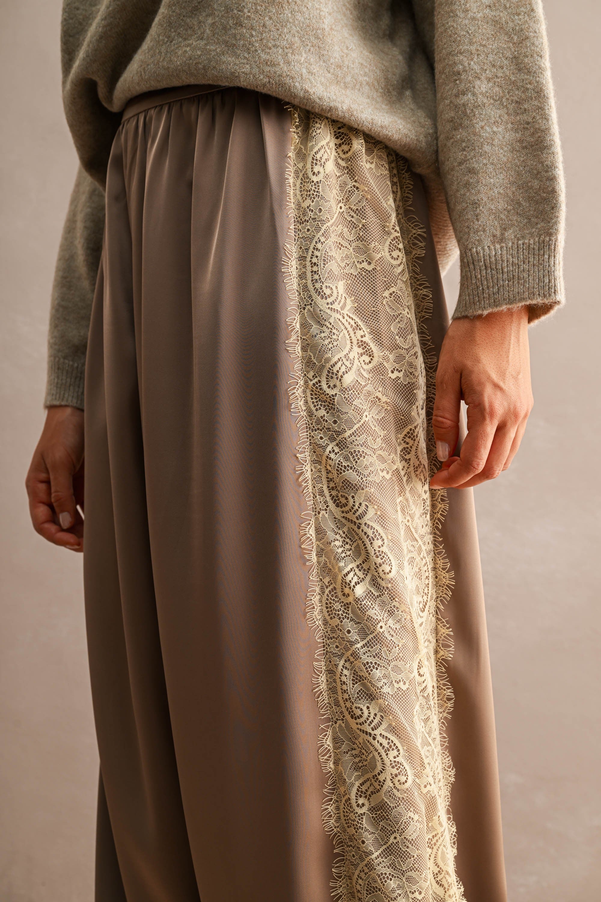 Silk Lace Balloon Pant