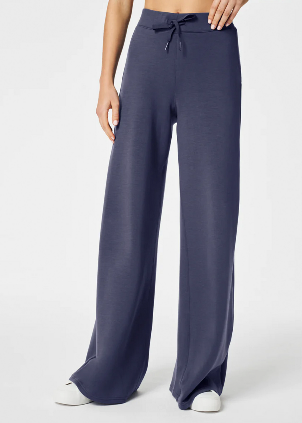 AirEssentials Wide Leg Pant