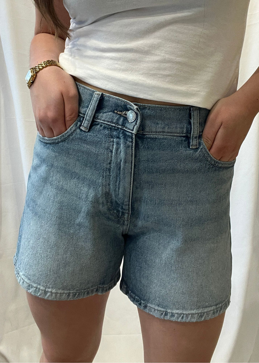 VVI Relaxed Jean Short - Clothes Horse