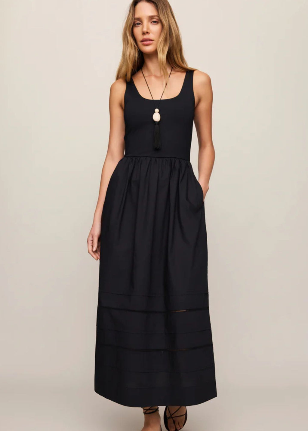 Johanna Sleeveless Midi Dress