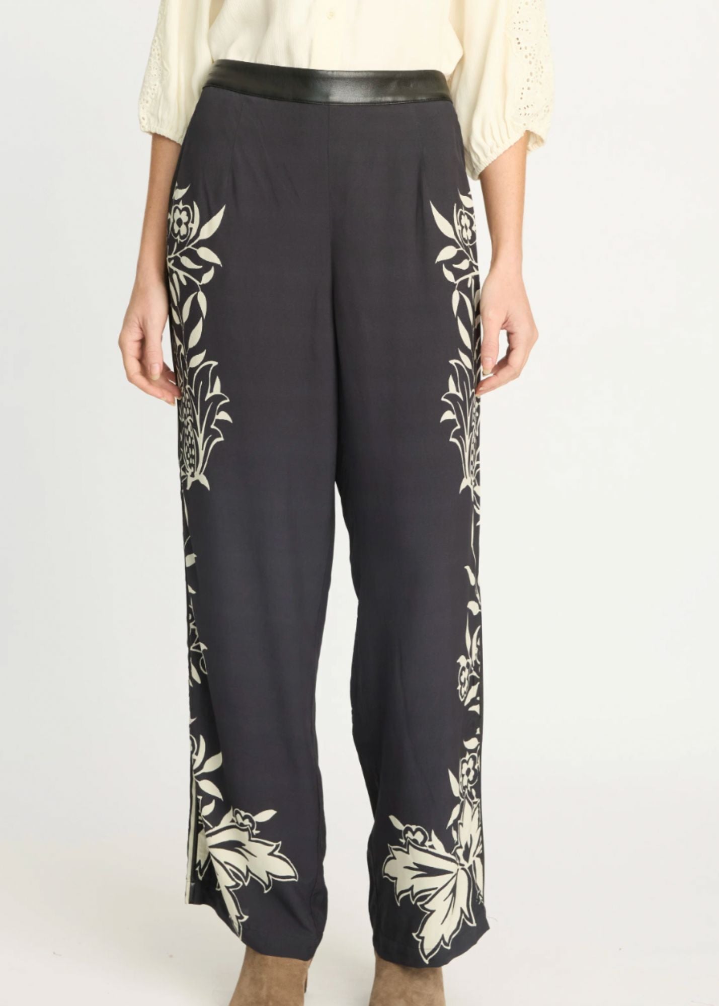 Maxine Pant