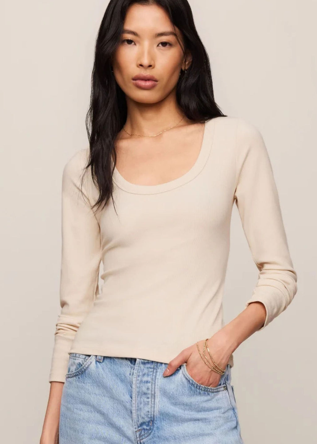 Greyson Scoop Long sleeve Tee