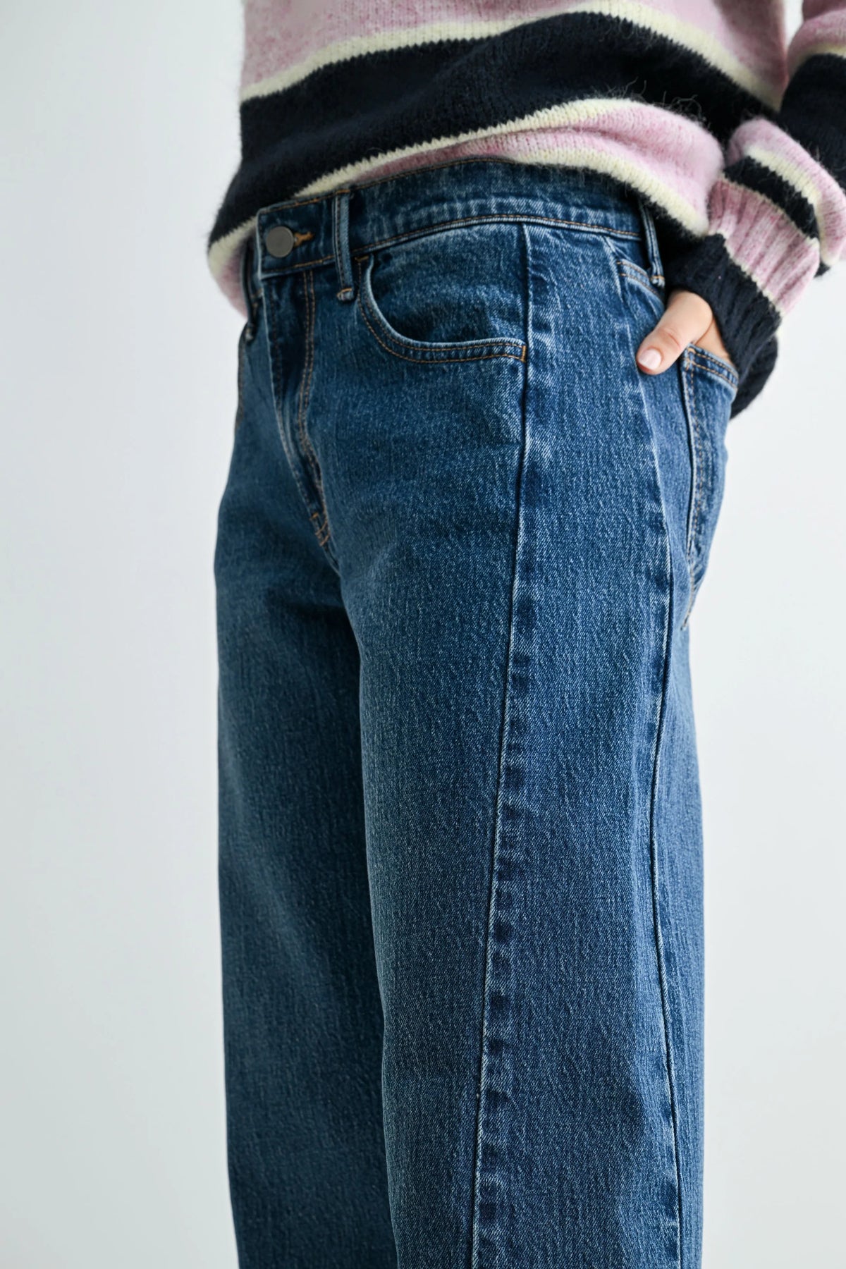 Gigi Stretch Slight Barrel Twist
