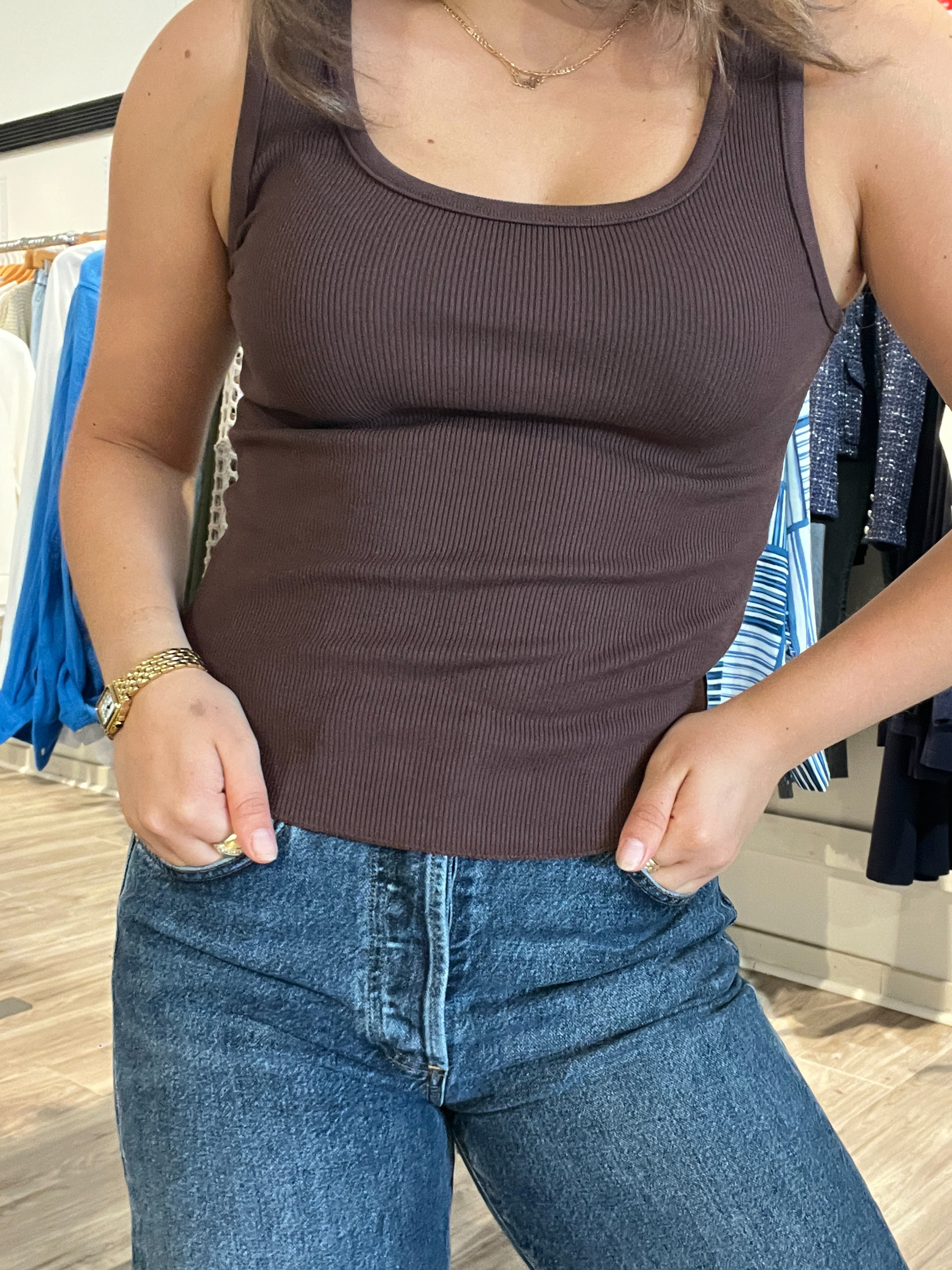 Ribbed Scoop Neck Cropped Tank