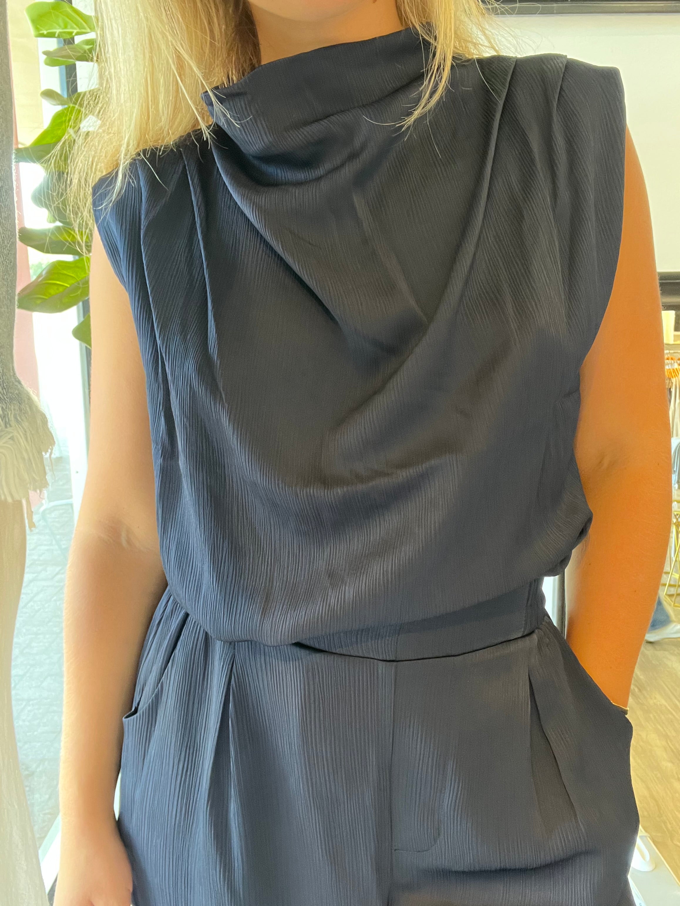 Beckette Micro Pliss Top