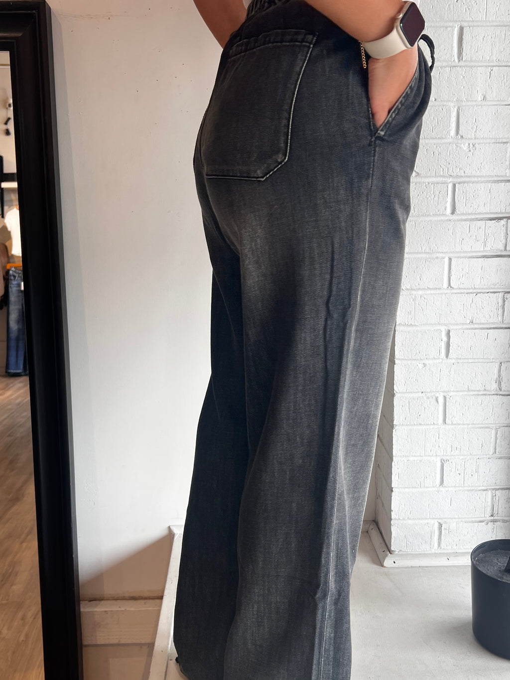 Genesis Drawstring Pant