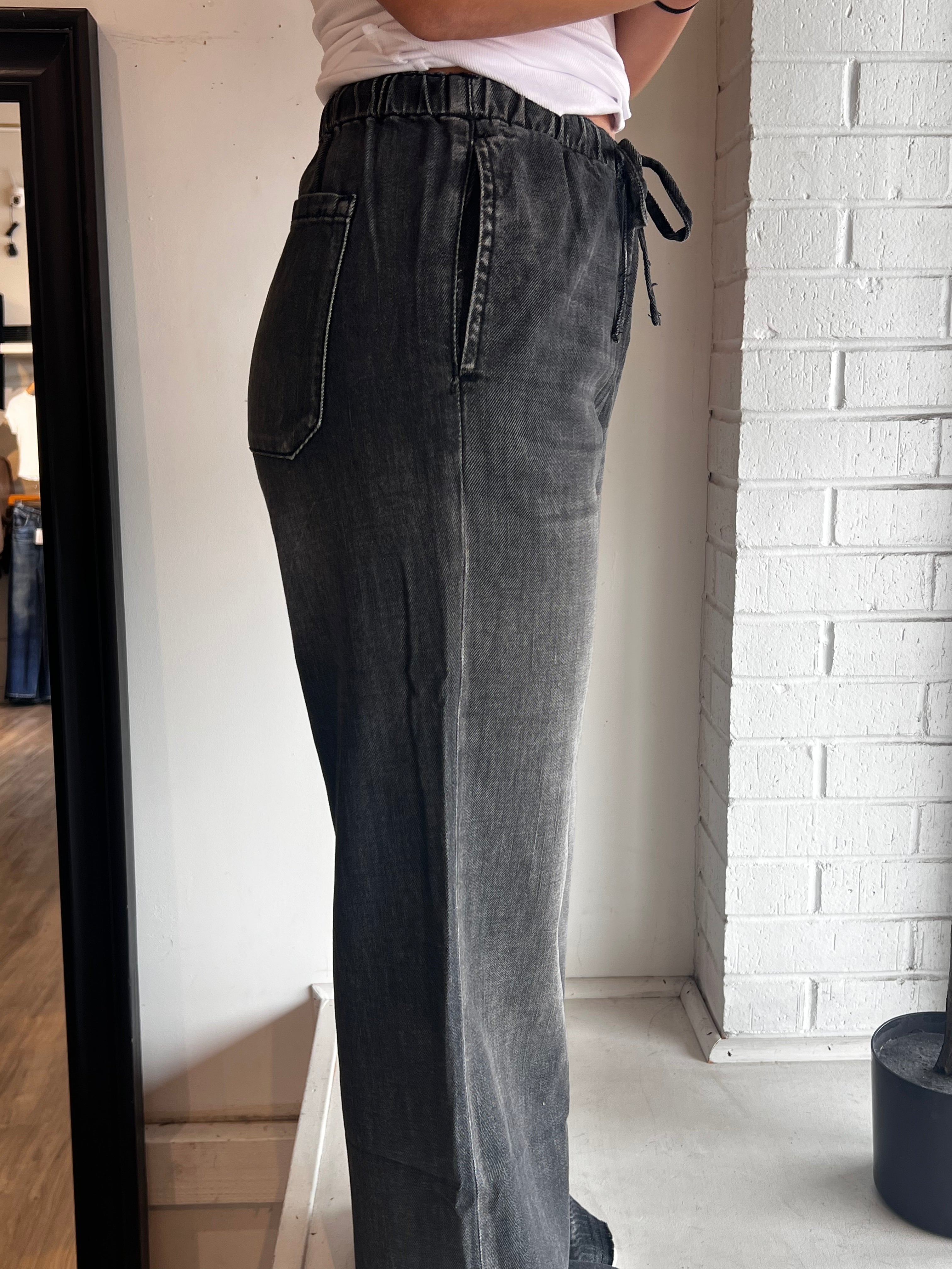 Genesis Drawstring Pant