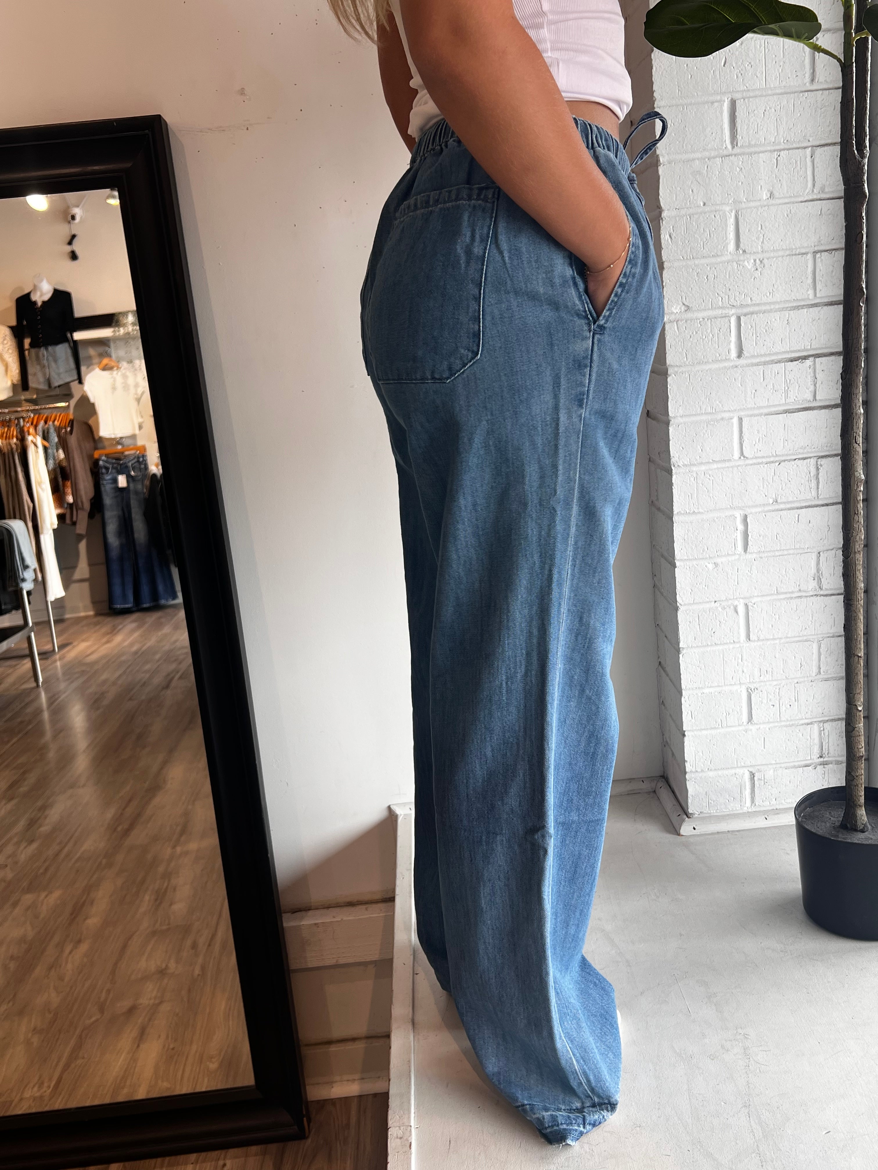 Genesis Drawstring Pant