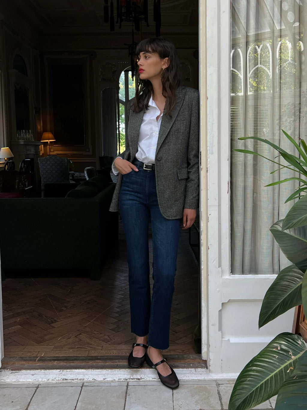 Halle Straight High Rise Instasculpt Jeans