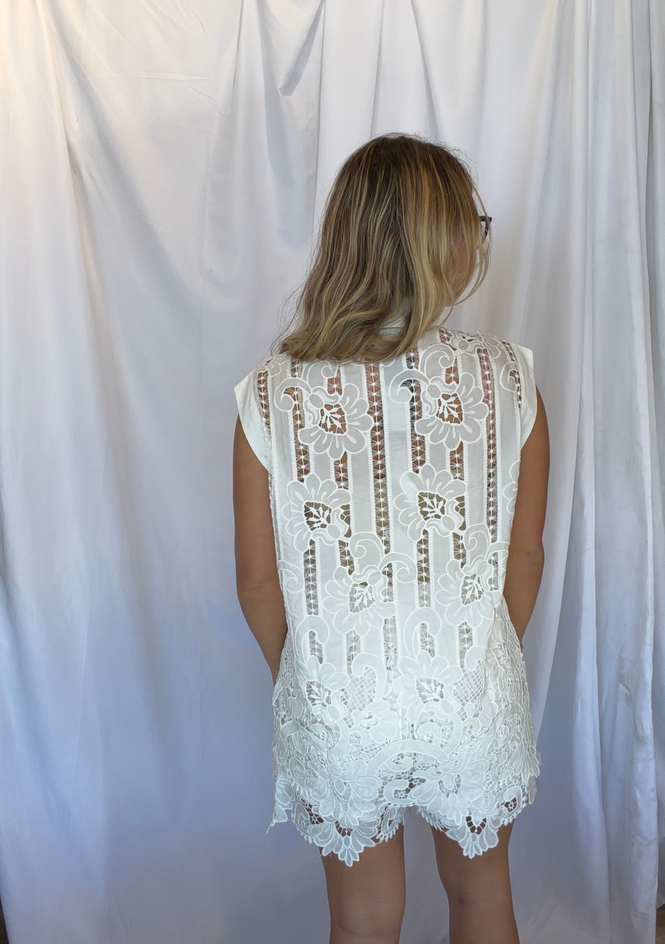 Holly Eyelet Set