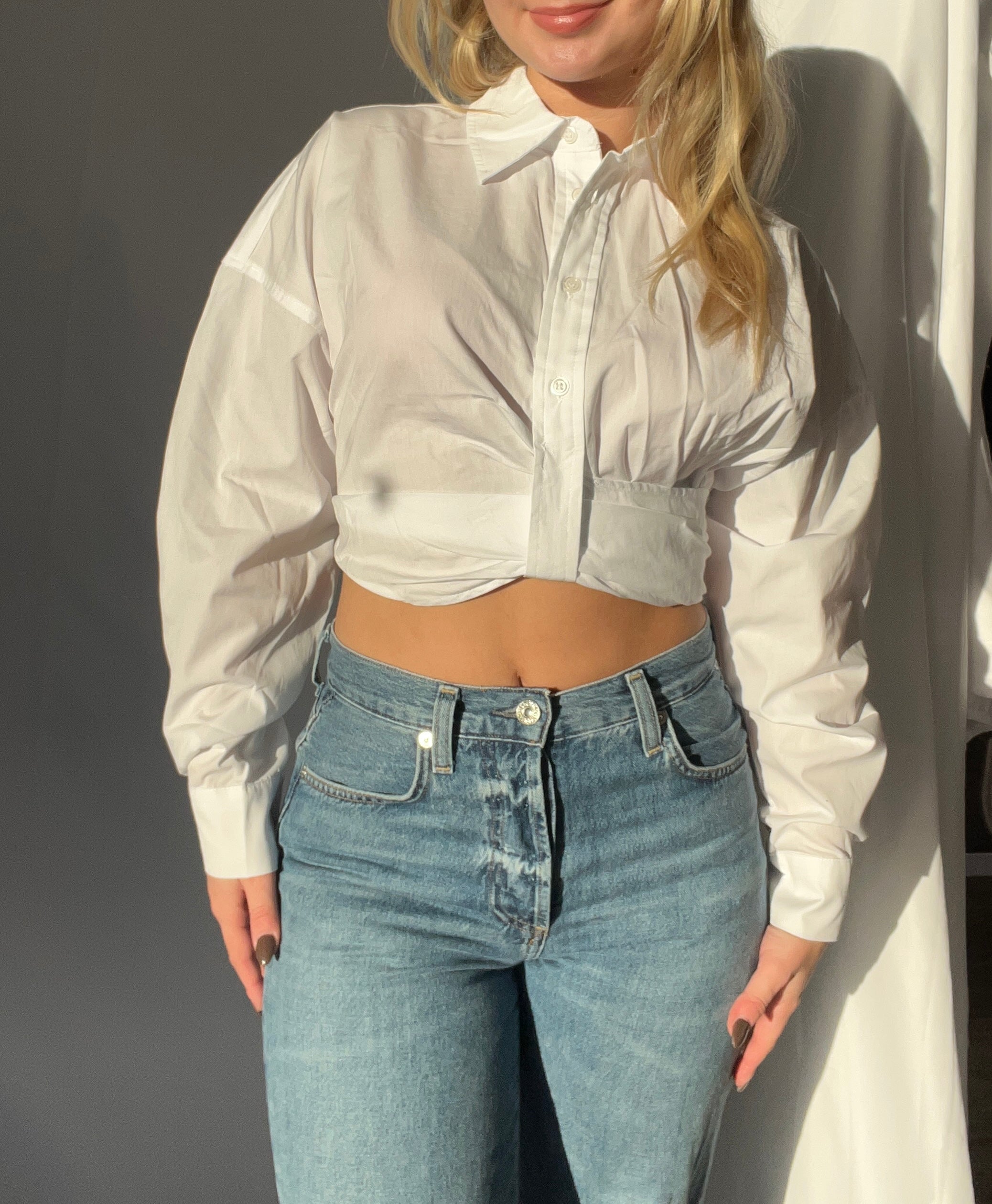 Ofania Gomlek Cropped Belted Hem Top