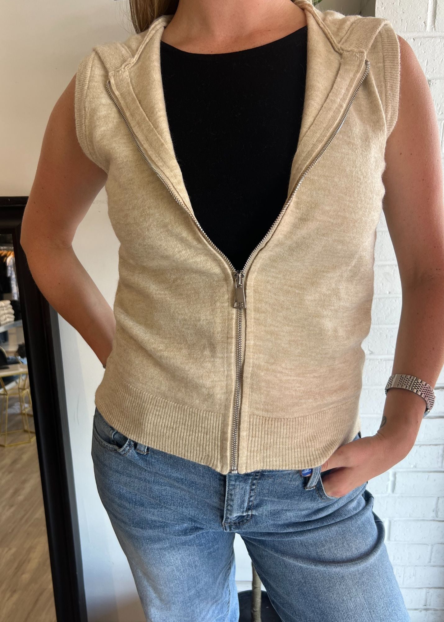 Camilla Sleeveless Sweatshirt