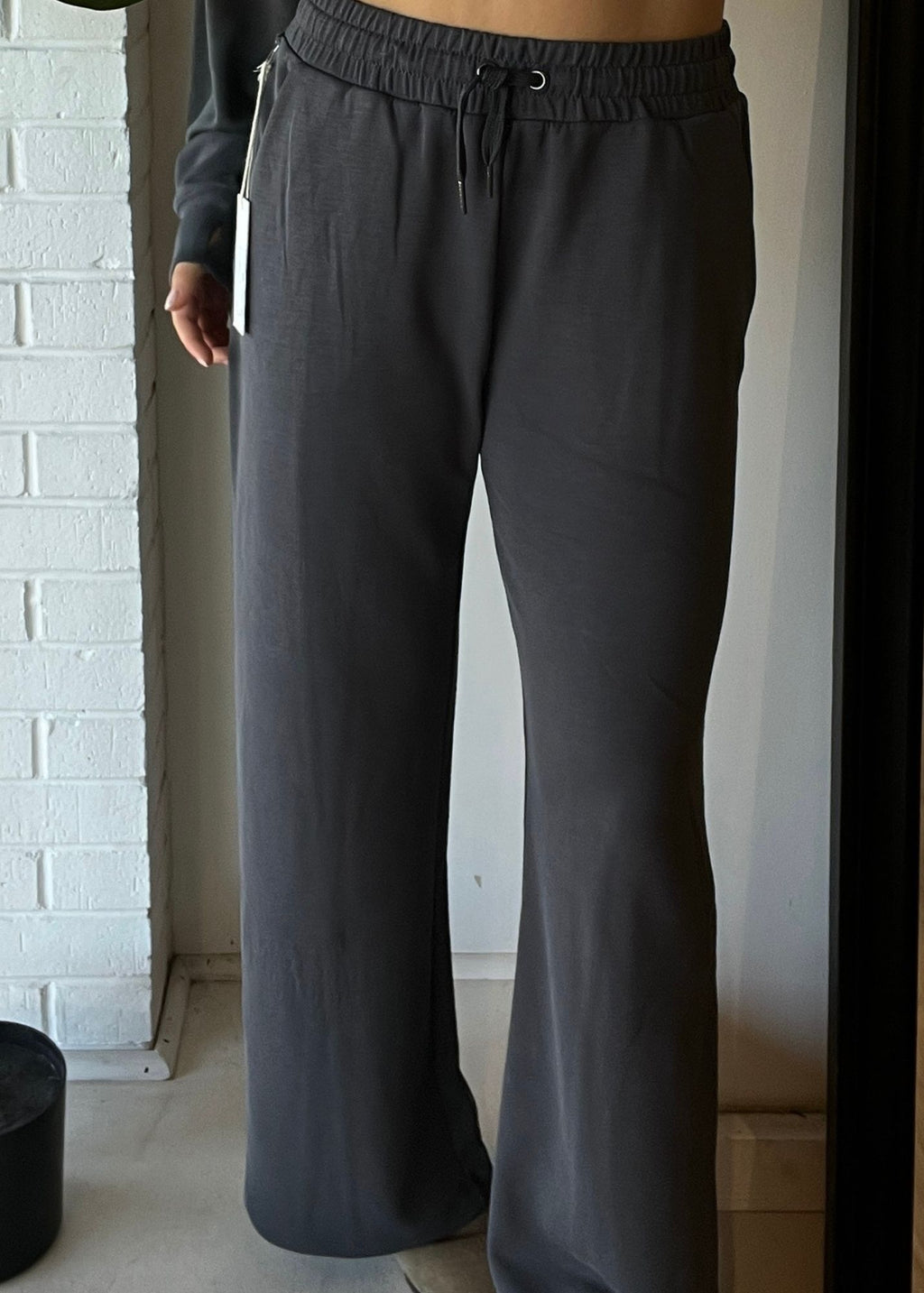 Lina Wide Leg Pant