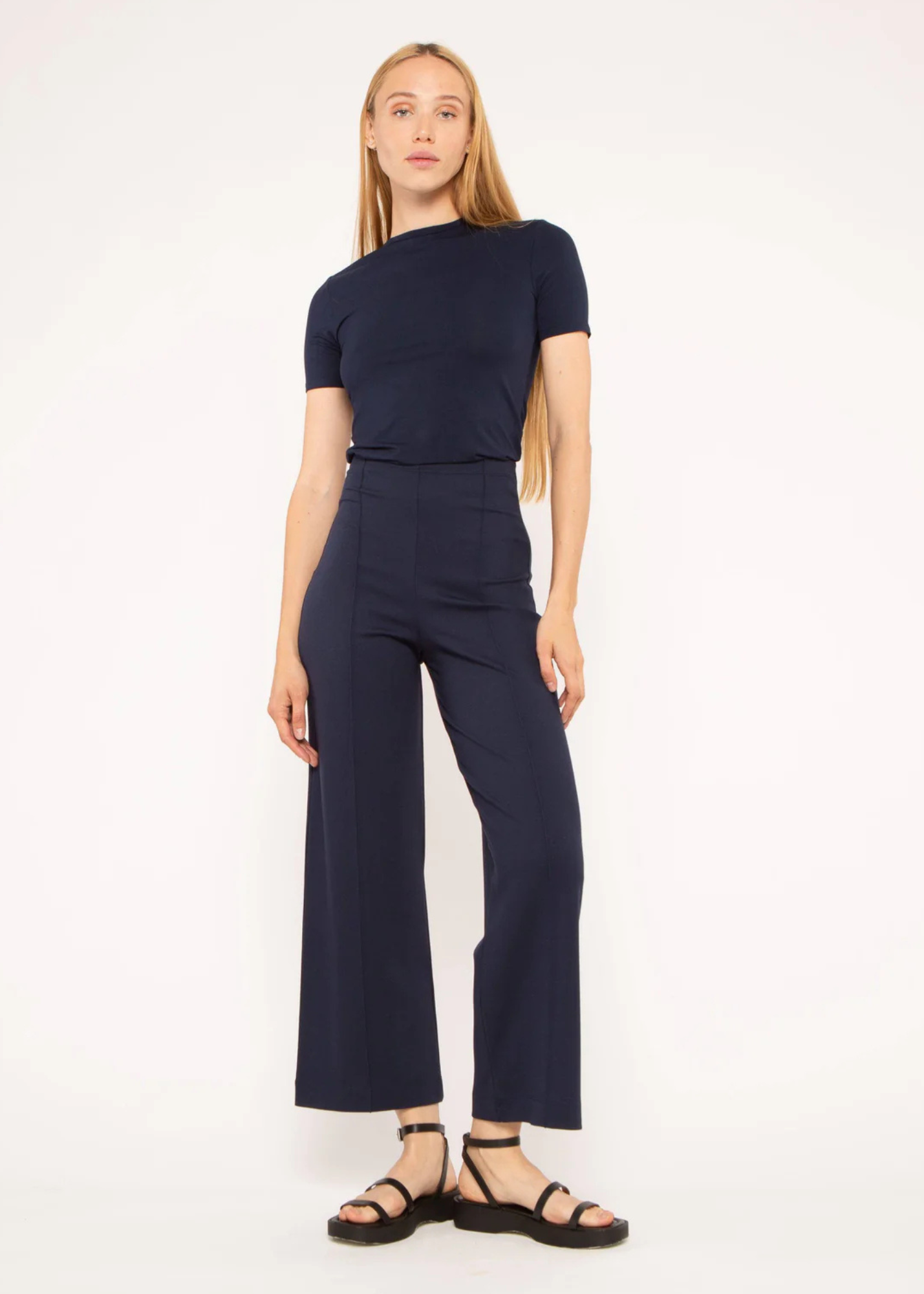 Lulia Ponte Cropped Pant
