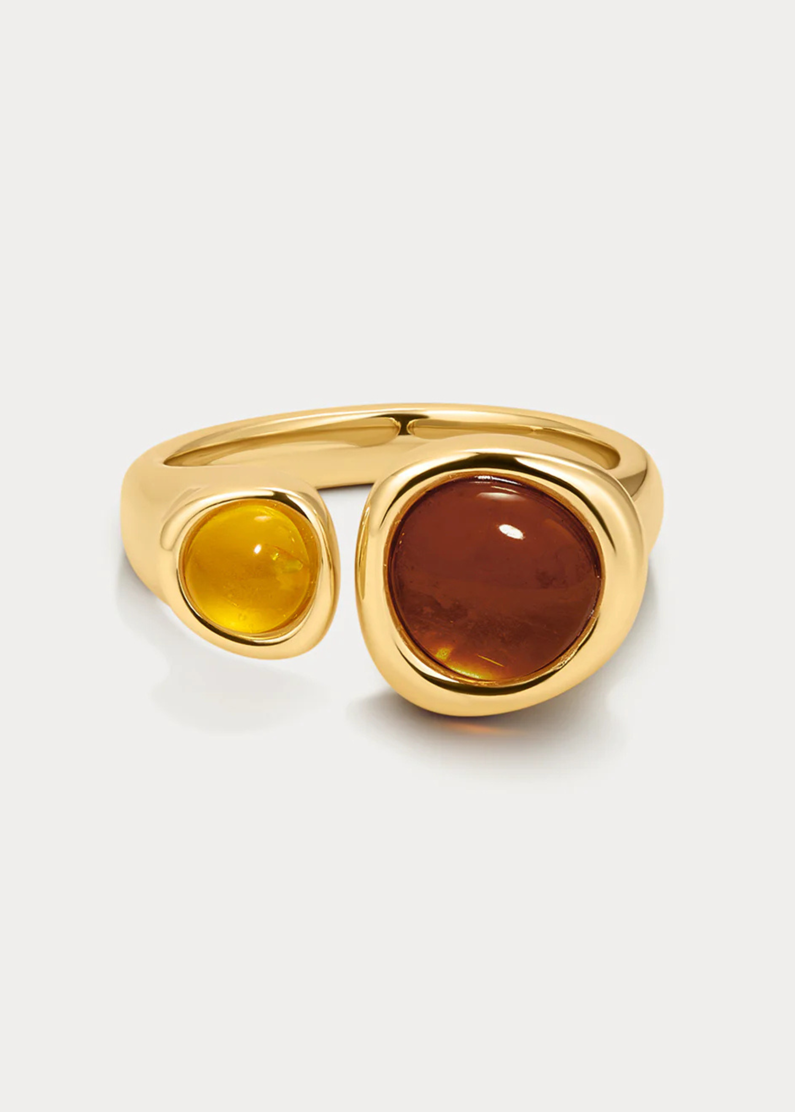 The Honey Resin Stud Ring