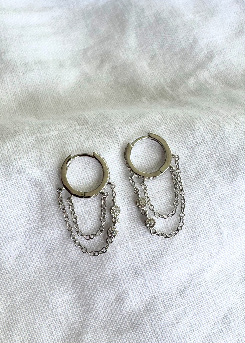 Lola Dangling Huggies