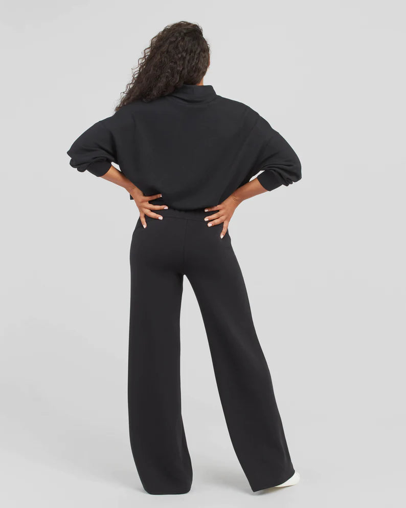 AirEssentials Wide Leg Pant